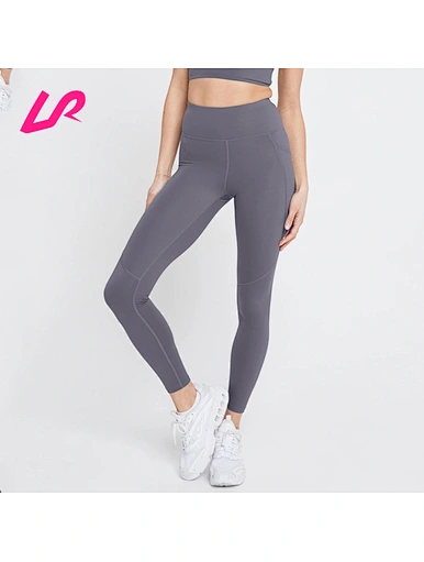 Our plus size leggings pockets combines functionality and style. Made from high-quality materials and designed for a range of activities, it's perfect for your next workout. Shop now!