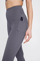 yoga pants pockets